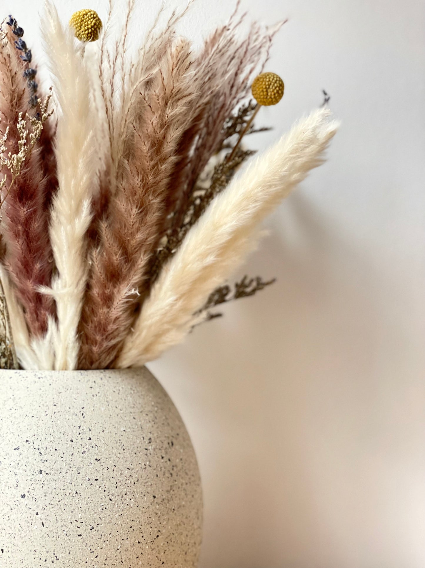 Ocean Vase (Sandy Granite)