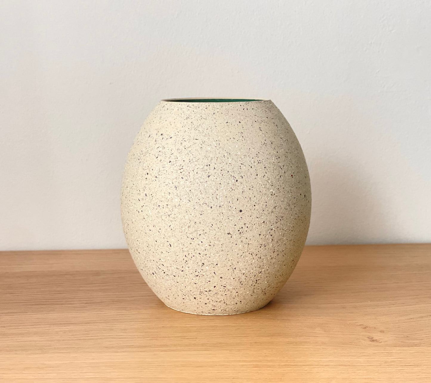 Ozean-Vase (Sandiger Granit)