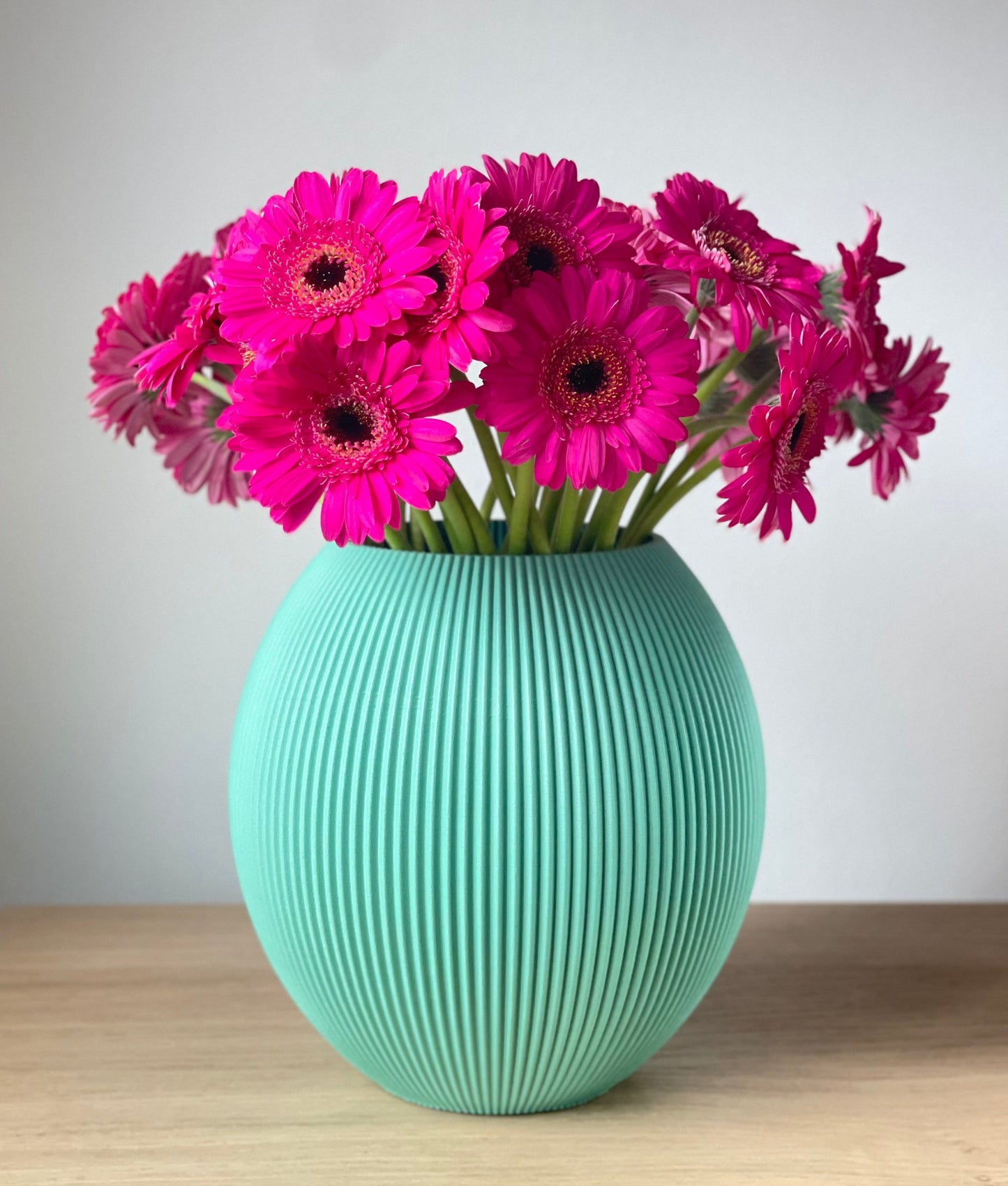 BlueWhale Vase (Turquoise)